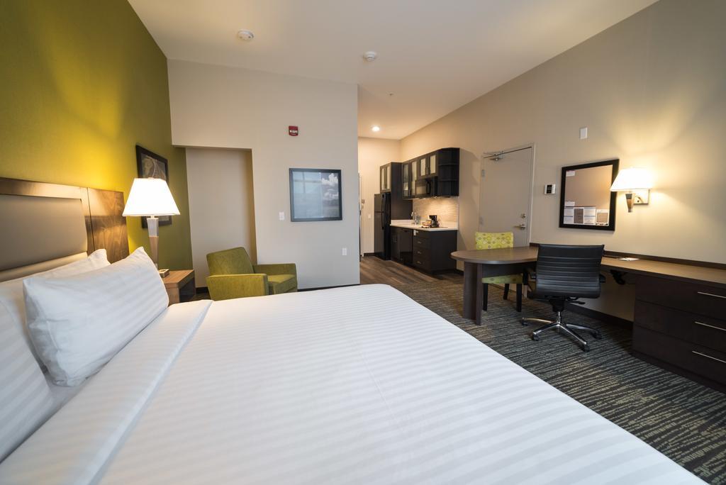 Candlewood Suites West Edmonton - Mall Area By Ihg Dış mekan fotoğraf