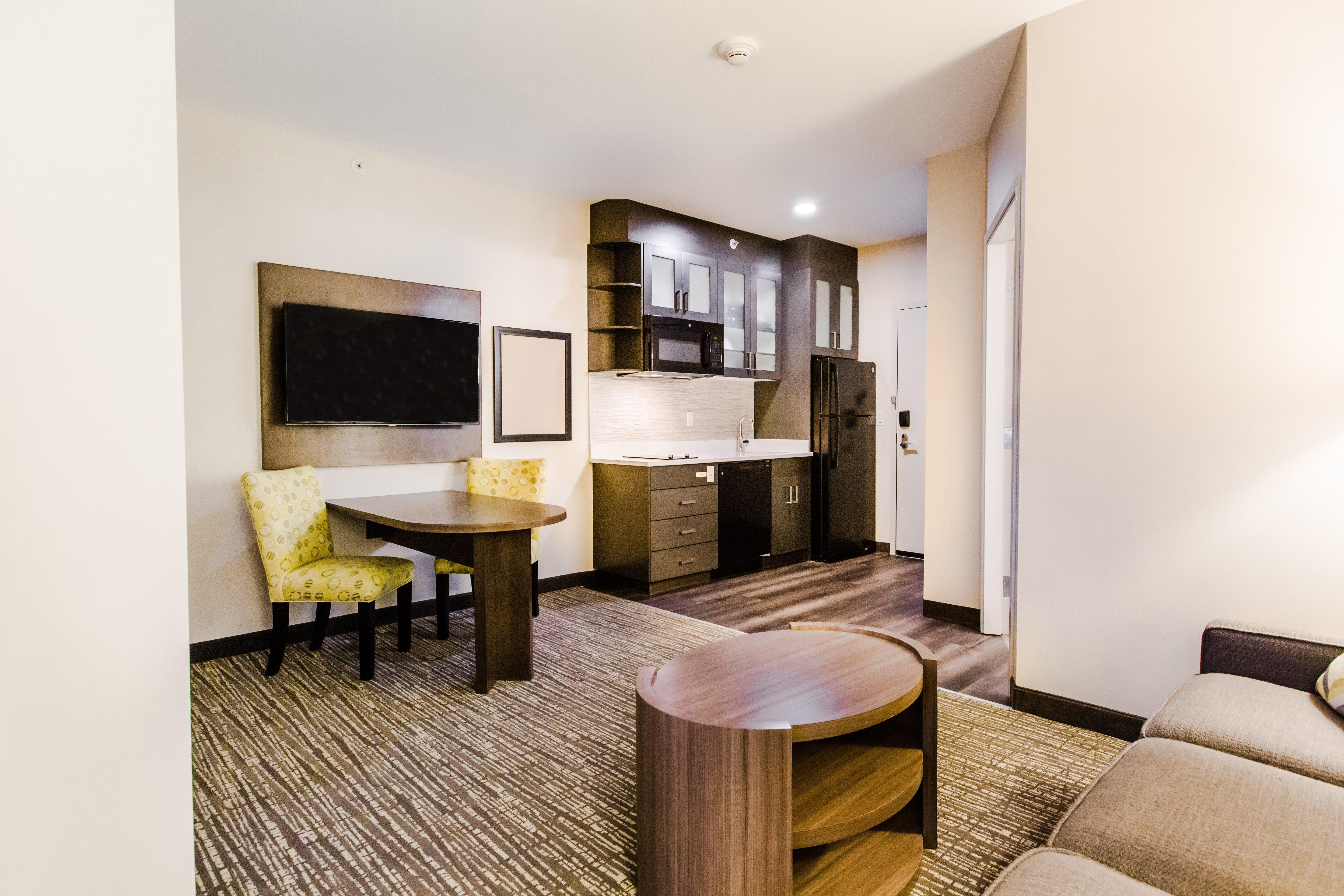 Candlewood Suites West Edmonton - Mall Area By Ihg Dış mekan fotoğraf