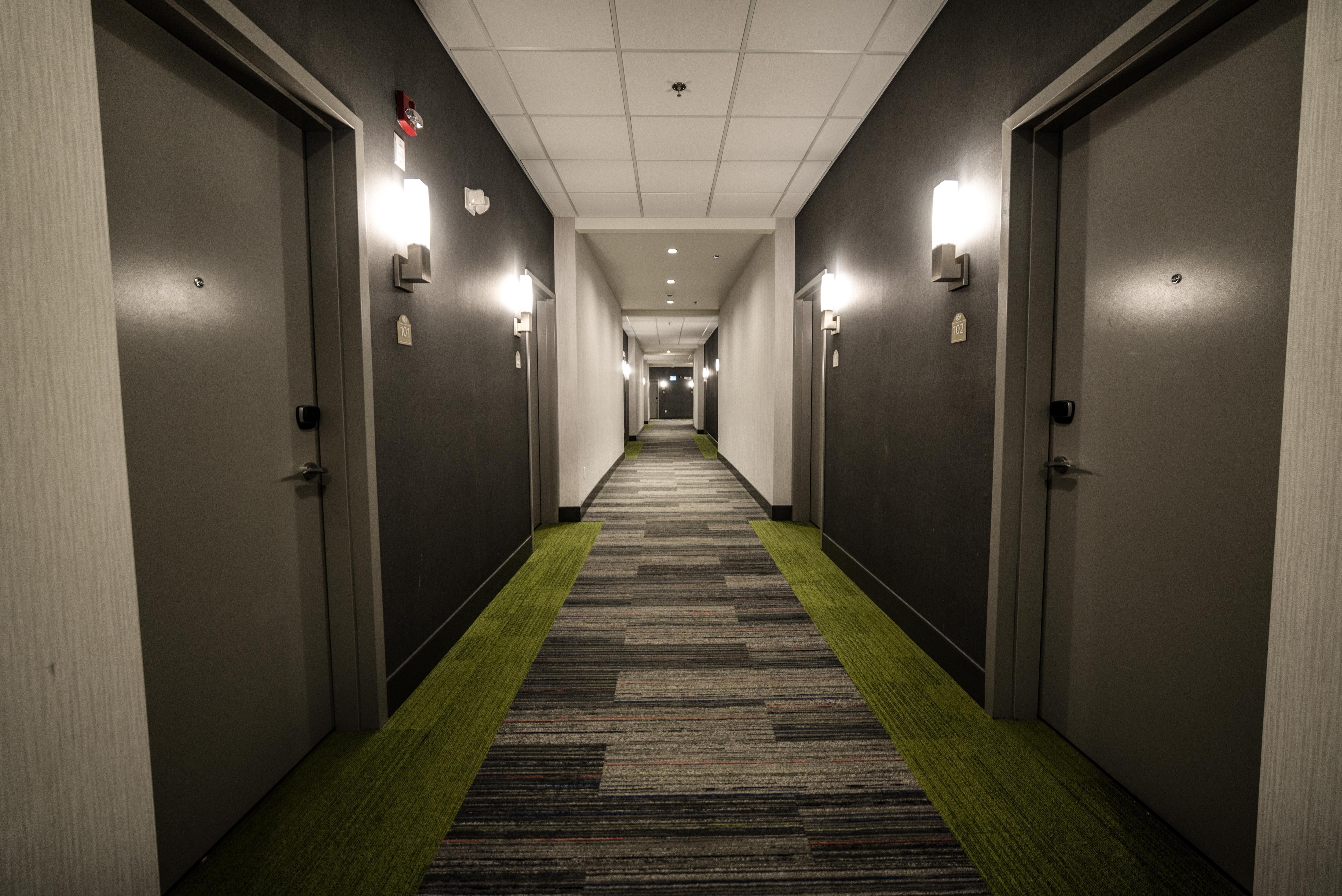 Candlewood Suites West Edmonton - Mall Area By Ihg Dış mekan fotoğraf