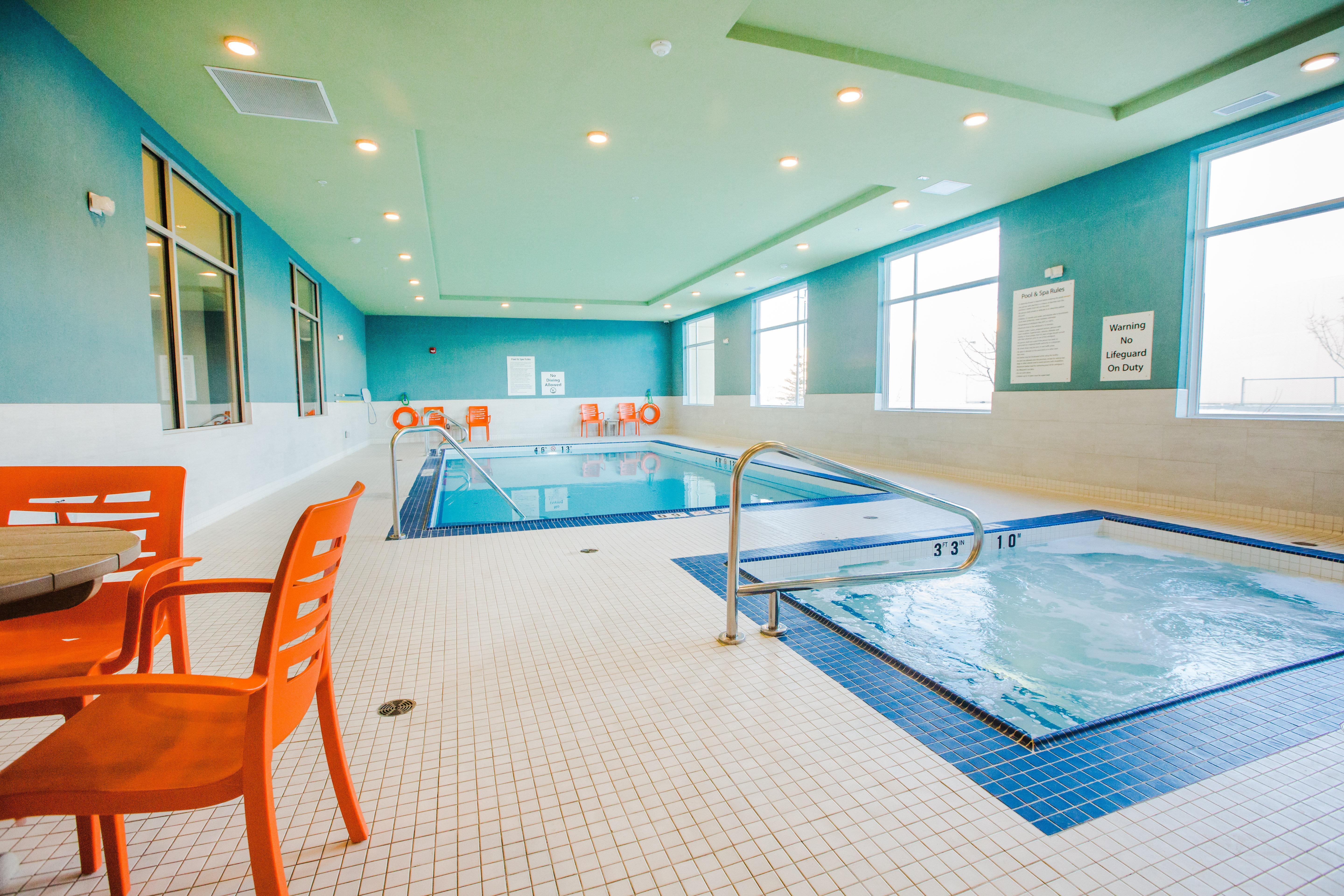 Candlewood Suites West Edmonton - Mall Area By Ihg Dış mekan fotoğraf