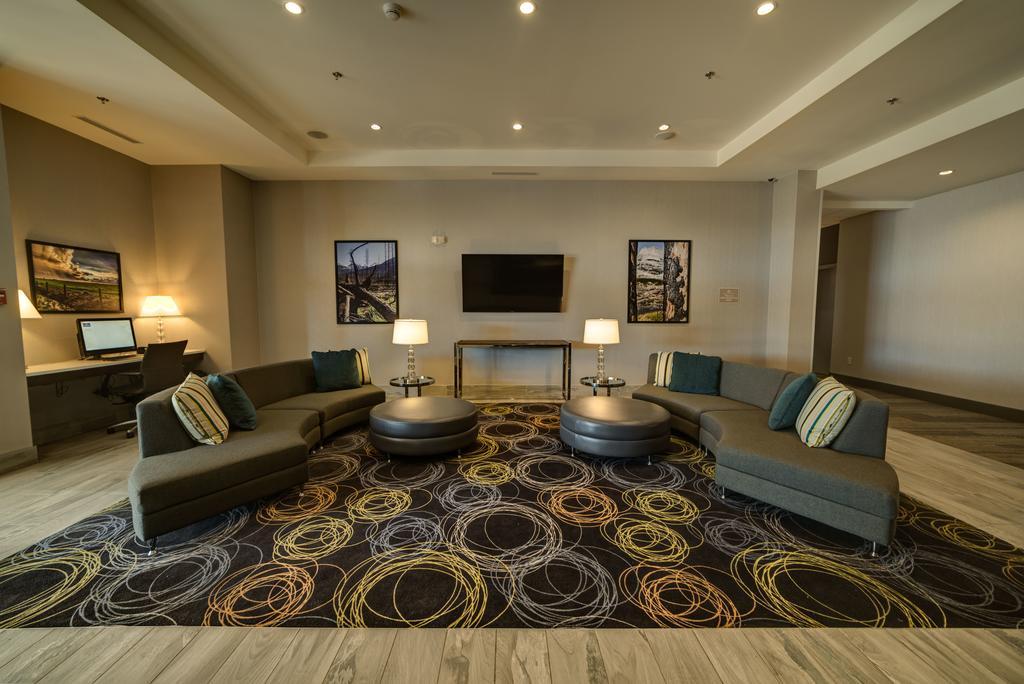 Candlewood Suites West Edmonton - Mall Area By Ihg Dış mekan fotoğraf